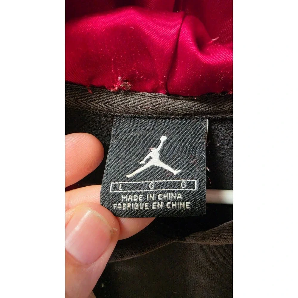 Air Jordan Unisex Pullover Hoodie shirt Size L Black Red(not perfect see pics)